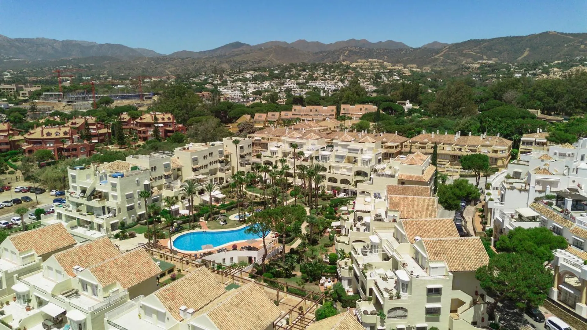Cozy Apartment With Terrace And Access To The Beach, In Elviria, Marbella East 0*,  İspanya