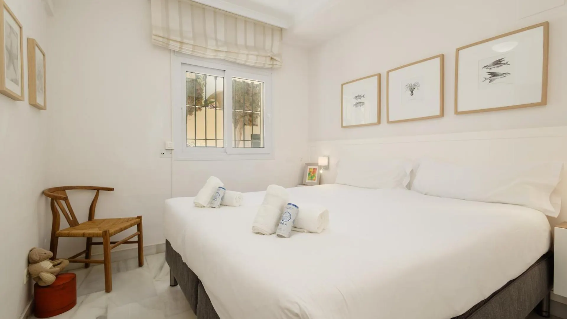 Cozy Apartment With Terrace And Access To The Beach, In Elviria, Marbella East