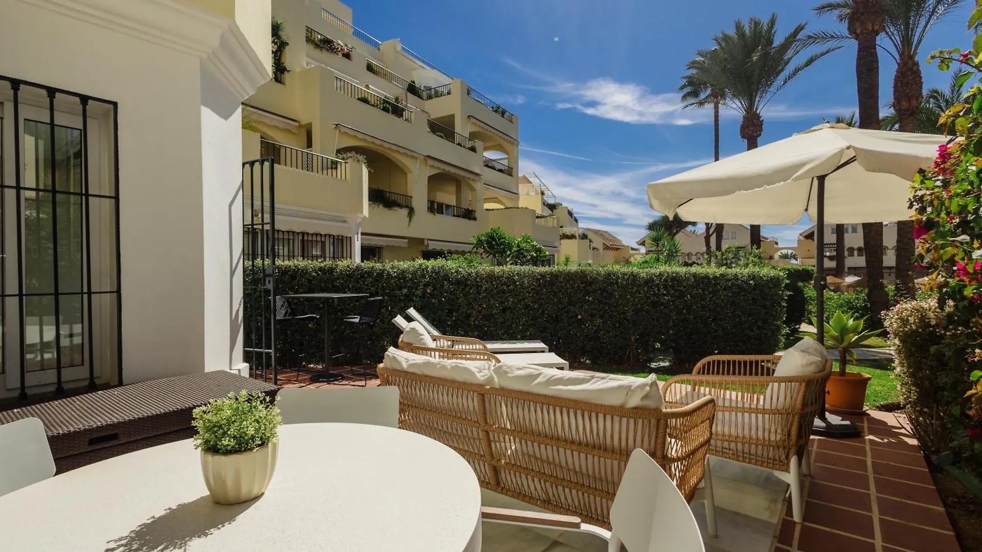 Cozy Apartment With Terrace And Access To The Beach, In Elviria, Marbella East İspanya